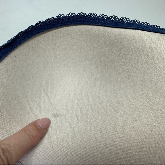 Victoria's Secret Bra 34D Body by Victoria Push Up Padded Underwire Blue Lace - Picture 6 of 10